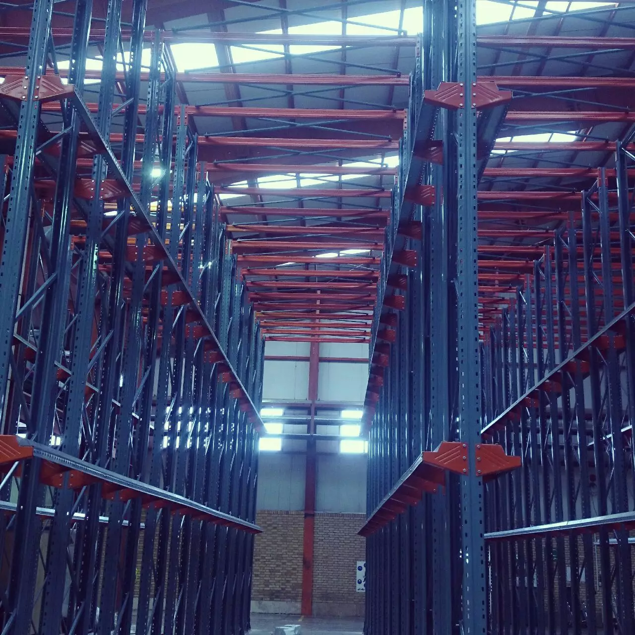 قفسه بندی درایوین راک